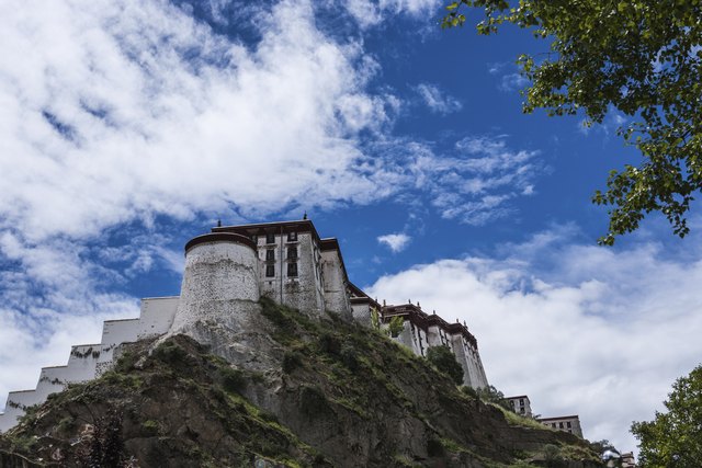 Where can you take a kora around the Potala Palace?