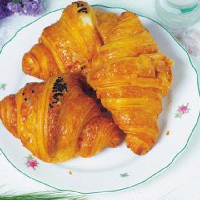 type of flour for croissants