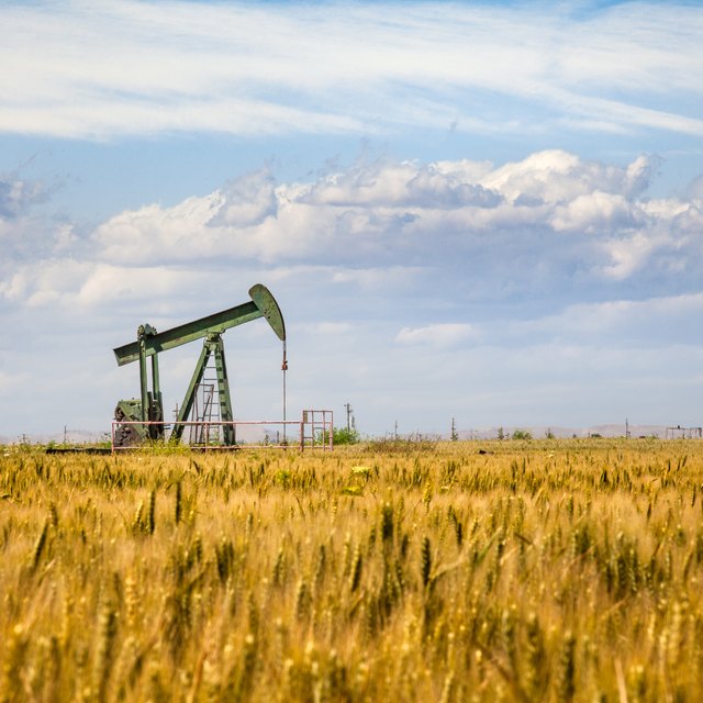 How to convert metric tons to barrels sciencing