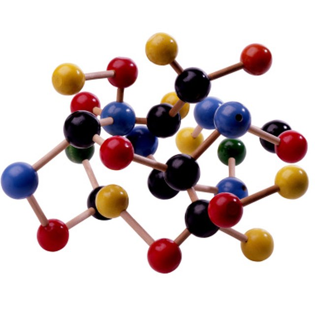 how to calculate nuclear charge of an element