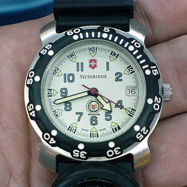 how to adjust time on armitron pro sport watch