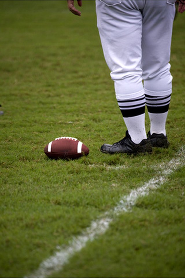 How Much Time Is Played During a Football Game? - SportsRec