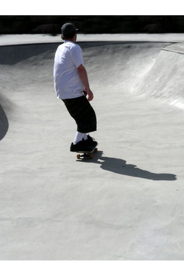 Skateboard Bowl Tricks