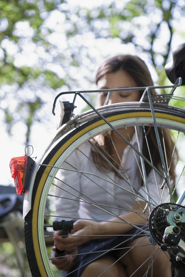 Balancing wheel for store cycle