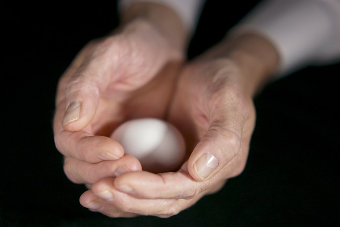 The Difference Between a Pension &amp; Retirement Budgeting Money