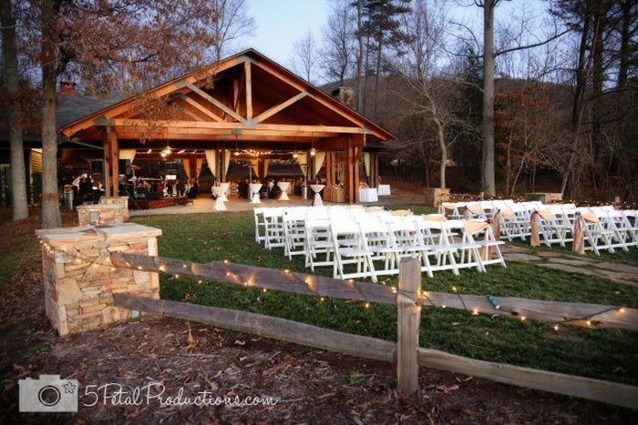 http://www.brasstownvalley.com/weddings/wedding-packages/