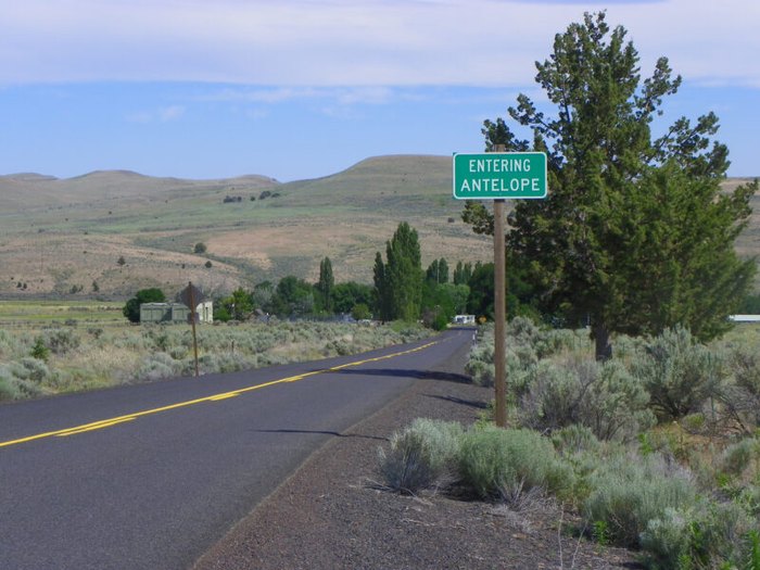 Visit These 10 Creepy Ghost Towns In Oregon At Your Own Risk