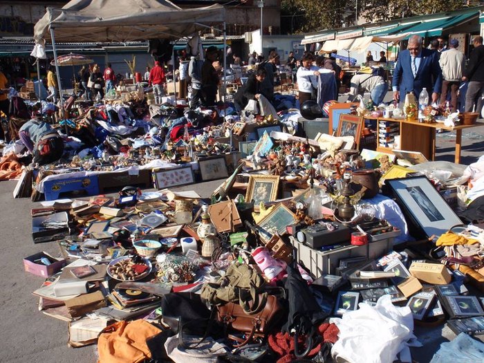 6 Of The Best Flea Markets In Illinois For Bargain Shopping
