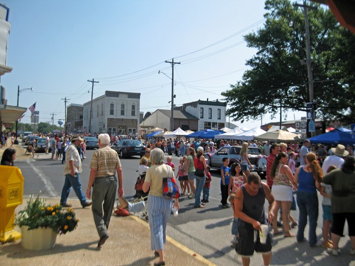 Here are 15 MORE Beautiful, Charming Small Towns in Missouri