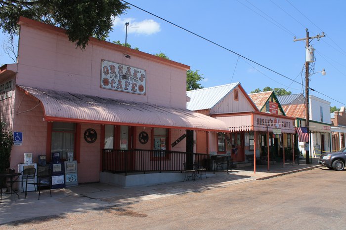 12 Great Small Towns To Escape To In Texas
