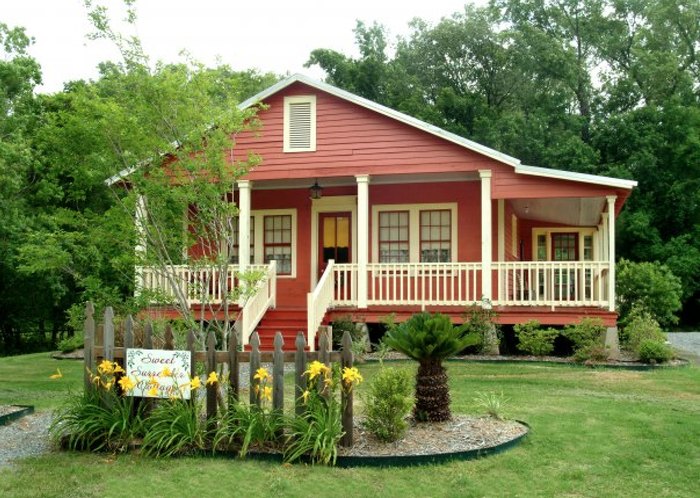 Best Cabins In Louisiana: 12 Cozy Rentals For Every Budget