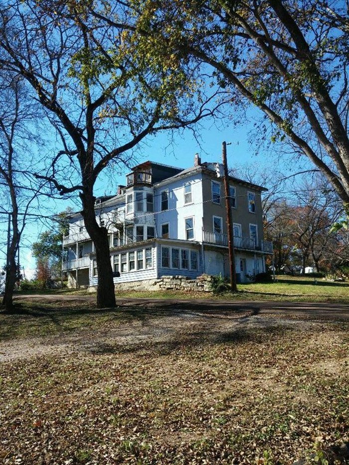 10 Of The Scariest Places To Visit This Halloween In Missouri