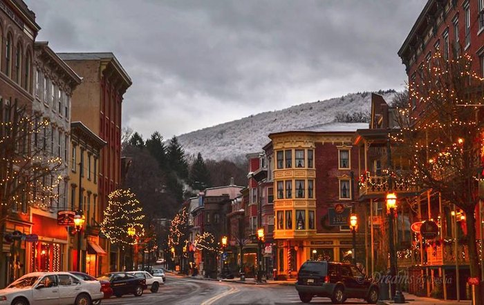 places to visit in pa at christmas