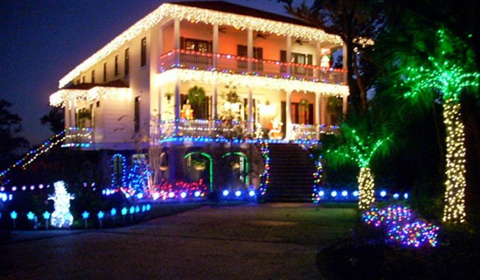 13 South Carolina Houses All Dressed Up For Christmas