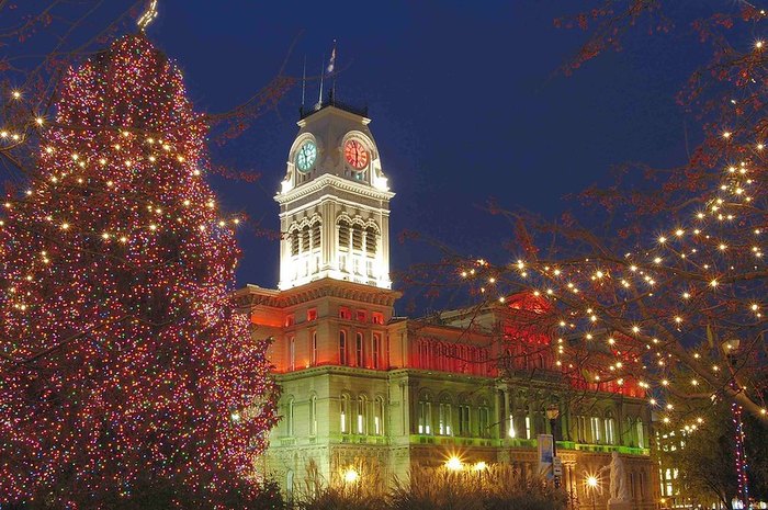 places to visit in kentucky for christmas