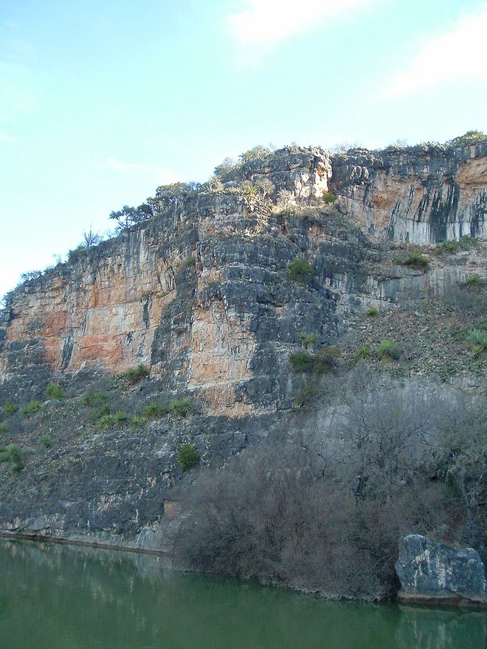 The Terrifying Devil's Sinkhole In Texas