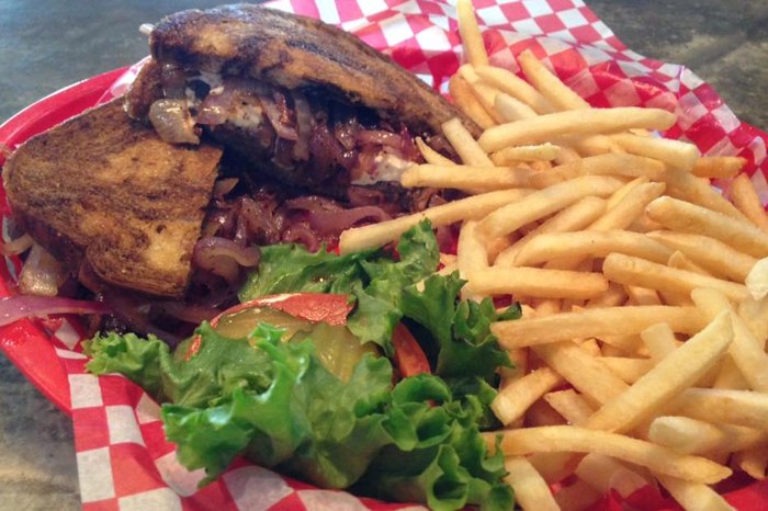 Howler's Bar & Grille Best Burgers SD