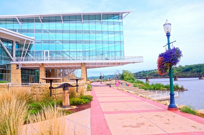 13 Beautiful Waterfront Spots in Iowa