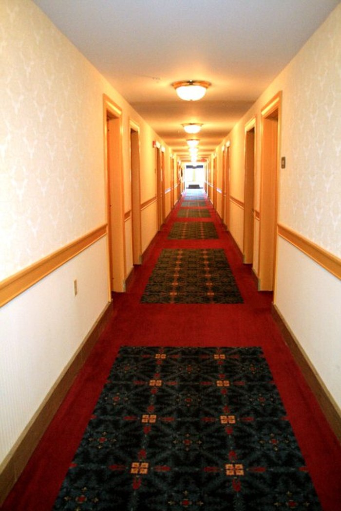 Beware Of These 6 Haunted Hotels In West Virginia