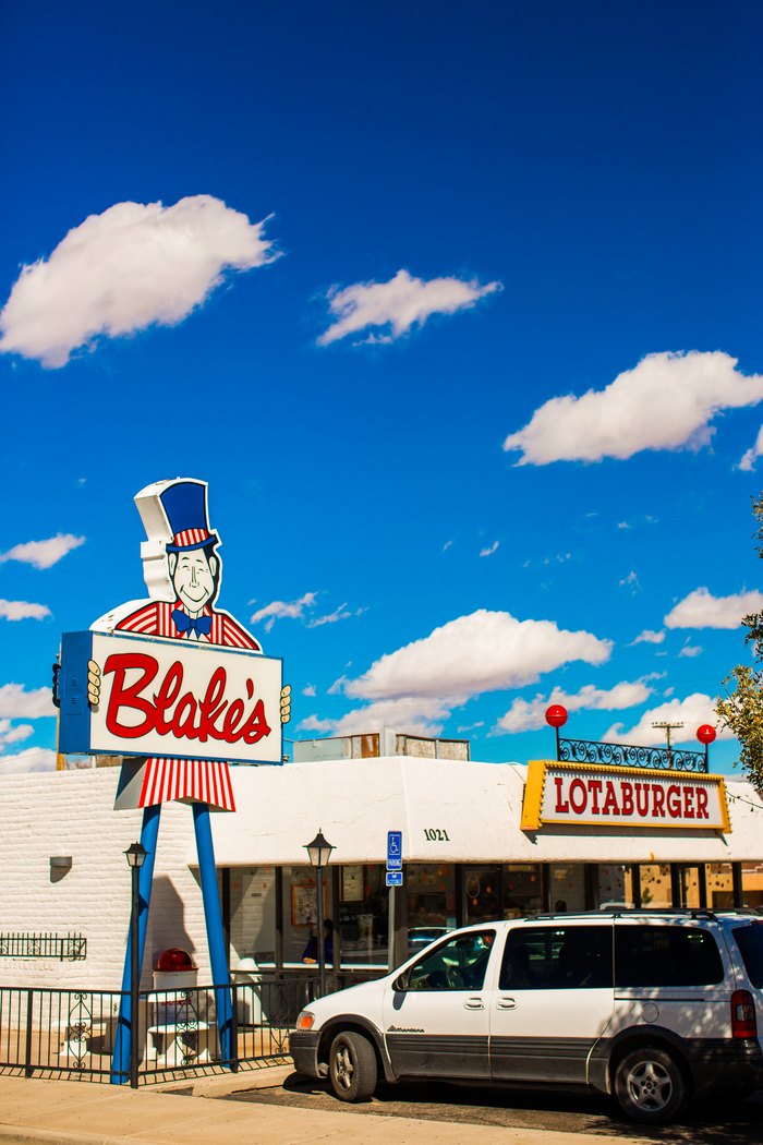 Blake's Lotaburger sign, New Mexico - PICRYL - Public Domain Media