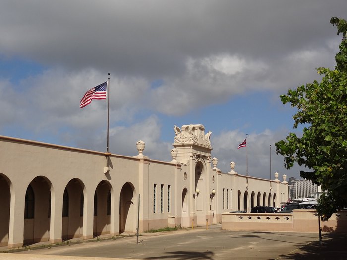 The Historic Waikiki Natatorium In Hawaii Is A Historic Marvel