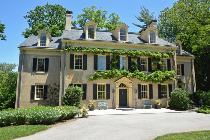 Delaware River mansion conjures history and serenity