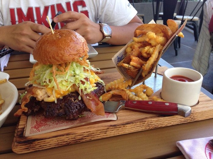 ultimate burger bucket list