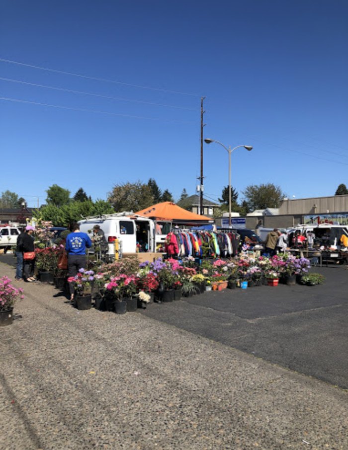 4 Awesome Flea Markets In Portland