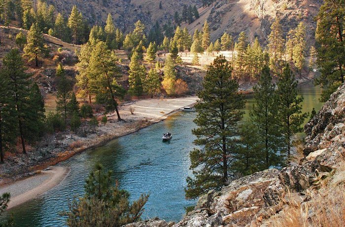Salmon River Lodge Resort: a rustic, secluded Idaho resort