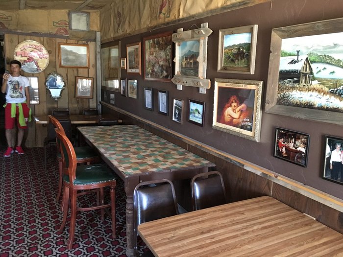 Santa Fe Saloon