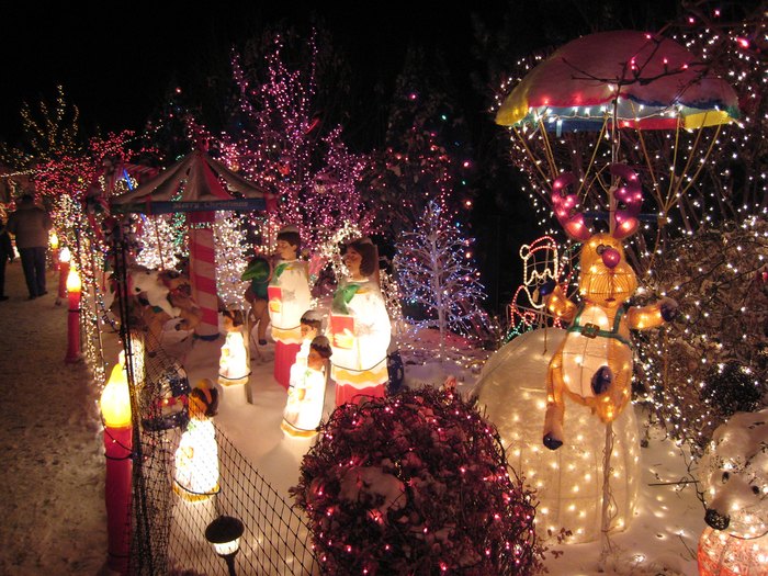 Idaho Christmas Lights: 7 Best Light Displays Around The State