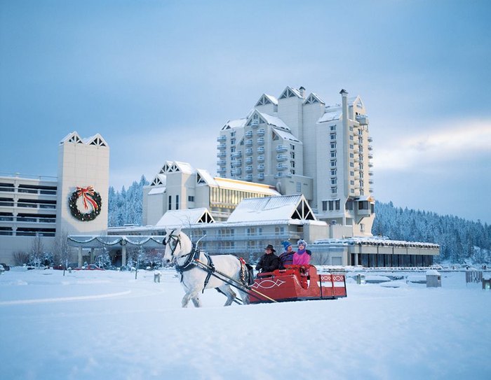 Best Christmas Towns in Idaho