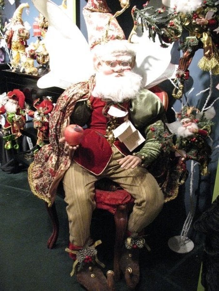 Kris Kringl: A Simply Magical Christmas Store In Washington