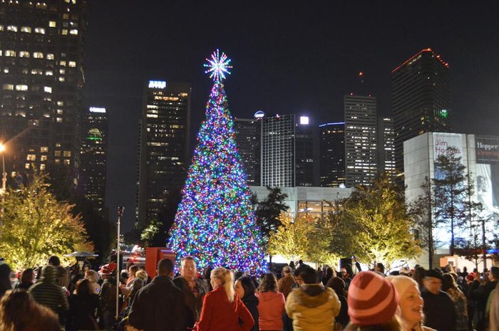 10 Best Town Squares In Texas To Visit During Christmastime 