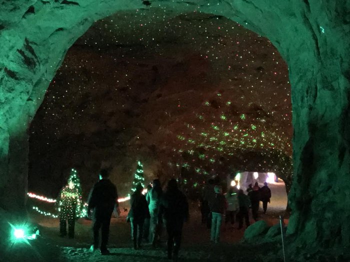 The White Gravel Mines Have The Best Christmas Cave In Ohio