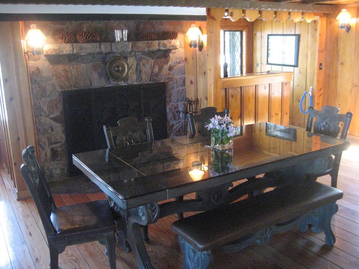 Thunderbird Lodge
