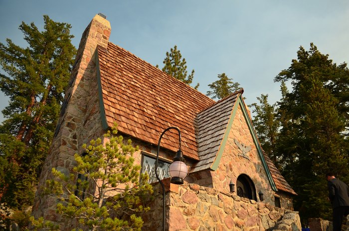 Thunderbird Lodge