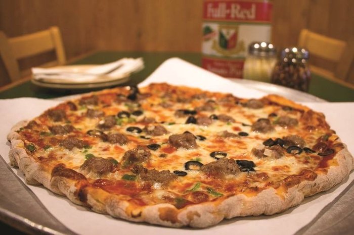 The Ultimate Pizza Bucket List In Minnesota Is Seriously Mouthwatering