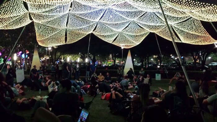 Discovery Green Park In Houston Is Perfect For A Summer Day Trip