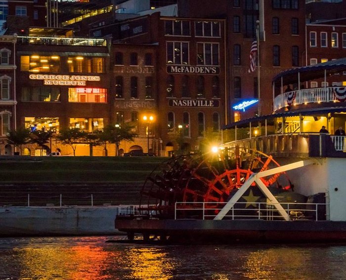 riverboat cruises nashville tennessee