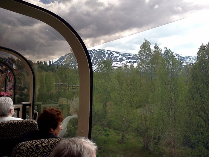 Hoved lytter I detaljer This Amazing Glass-Top Train Ride In Alaska Is Absolutely Gorgeous