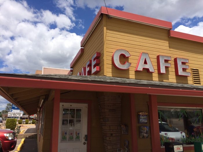 10 Roadside Restaurants You Need To Eat At In Arizona