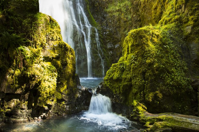 Take A Scenic Drive On Oregon’s Highway Of Waterfalls