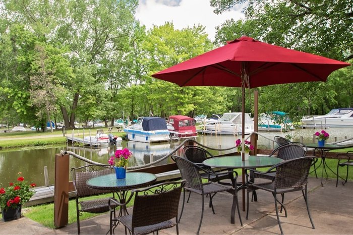 Outdoor dining near online central park