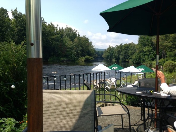 Enjoy You Food With Amazing Views At These 6 Connecticut Restaurants On ...