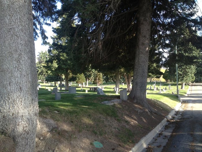 You Won't Believe The Chilling Stories Surrounding This Utah Cemetery