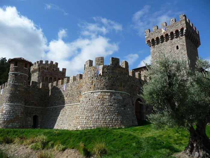 Castello di Amorosa is a Winery in Northern California That Looks Just ...