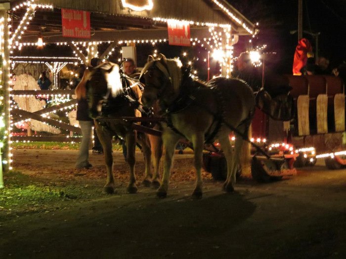 Overly’s Country Christmas Is Best Christmas Village Near Pittsburgh