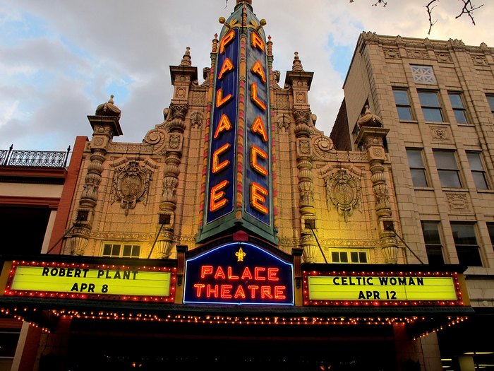 The Louisville Palace Is An Incredibly Unique Landmark