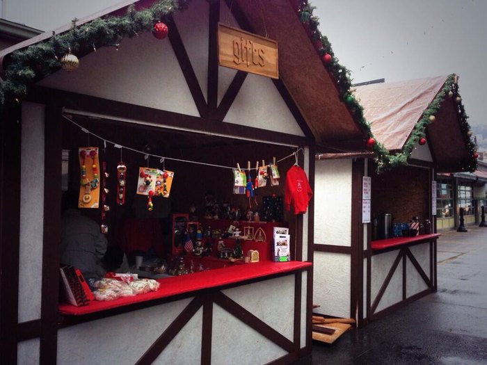 Visit The Best German Christmas Market In Ohio Christkindlmarkt